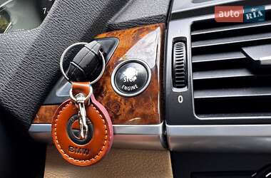 Внедорожник / Кроссовер BMW X5 2012 в 