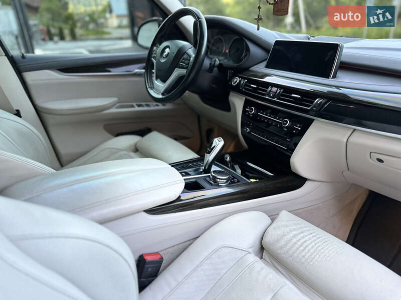 Внедорожник / Кроссовер BMW X5 2016 в Трускавце
