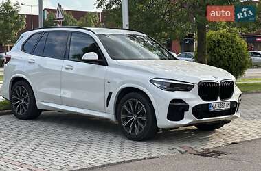 Внедорожник / Кроссовер BMW X5 2022 в Киеве