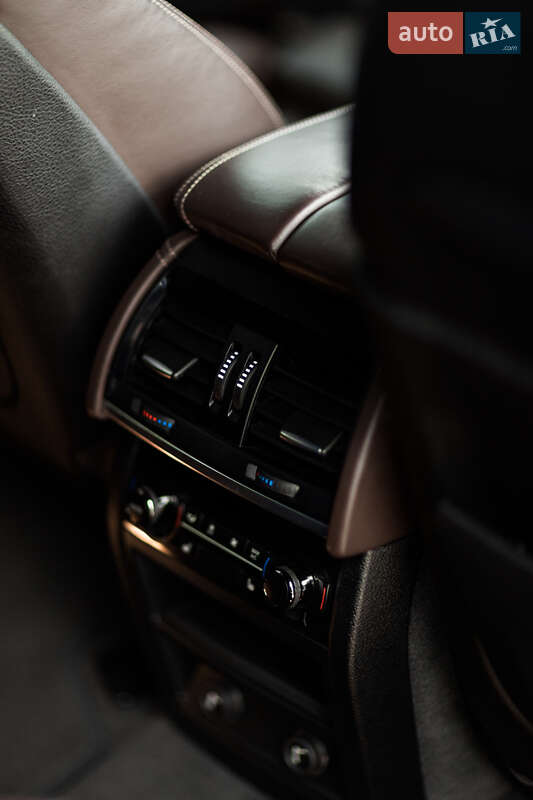 Внедорожник / Кроссовер BMW X5 2014 в Львове