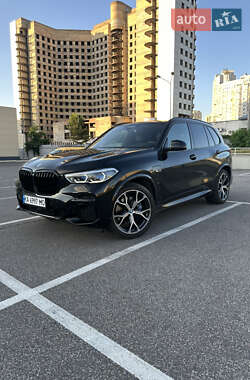Внедорожник / Кроссовер BMW X5 2021 в Киеве