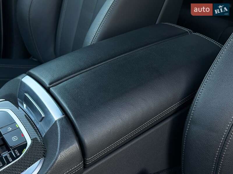 Позашляховик / Кросовер BMW X5 2020 в Луцьку