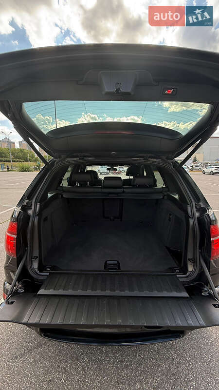 Внедорожник / Кроссовер BMW X5 2011 в Киеве