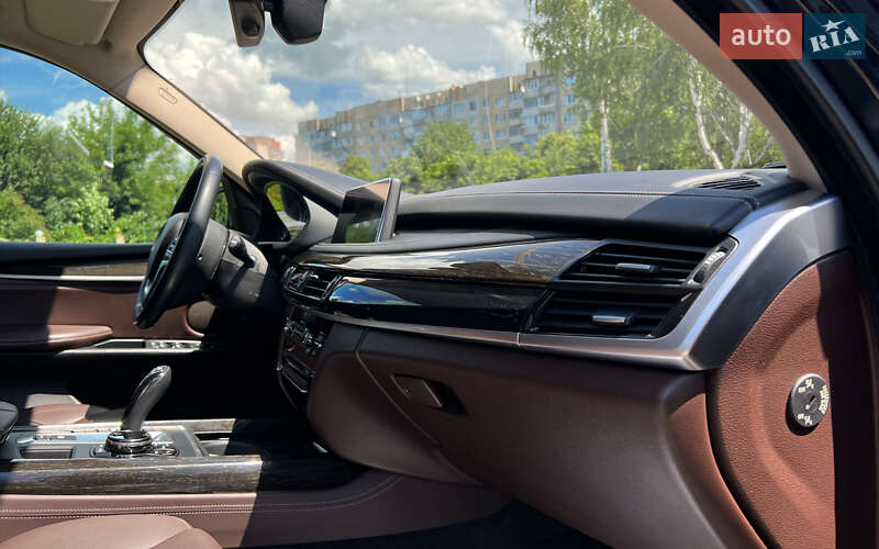 Внедорожник / Кроссовер BMW X5 2014 в Львове