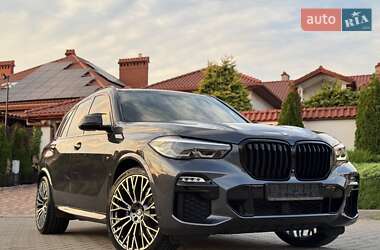 Позашляховик / Кросовер BMW X5 2019 в 