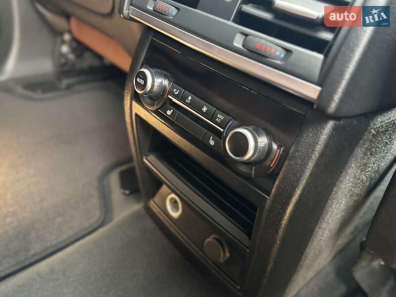 Внедорожник / Кроссовер BMW X5 2015 в Ровно