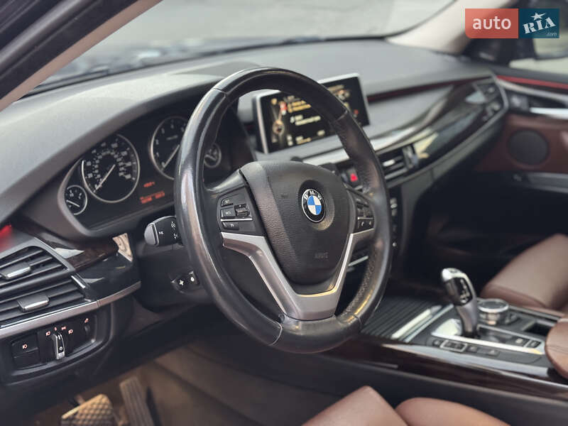 Внедорожник / Кроссовер BMW X5 2015 в Запорожье