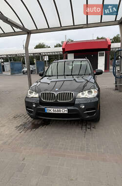 Внедорожник / Кроссовер BMW X5 2012 в Ровно