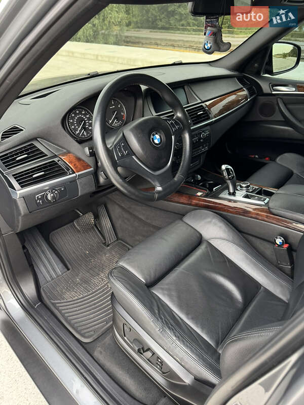 Позашляховик / Кросовер BMW X5 2011 в Полтаві