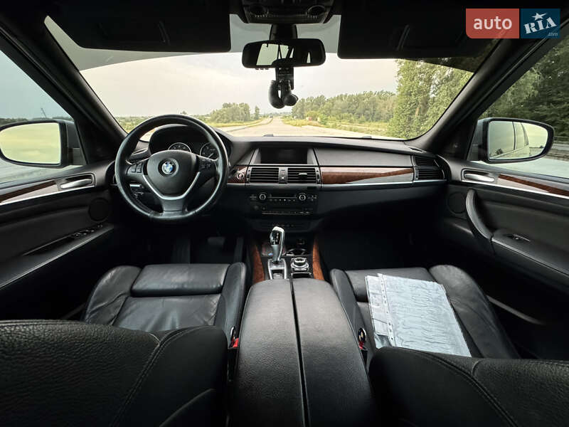 Позашляховик / Кросовер BMW X5 2011 в Полтаві