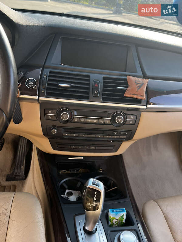 Позашляховик / Кросовер BMW X5 2007 в Звенигородці фото 14 Позашляховик / Кросовер BMW X5 2007 в Звенигородці