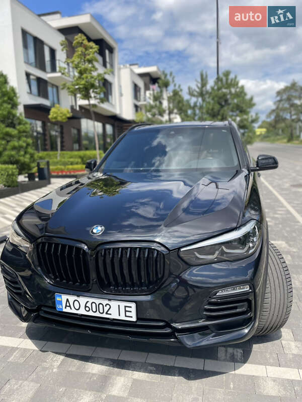 Внедорожник / Кроссовер BMW X5 2019 в Ужгороде
