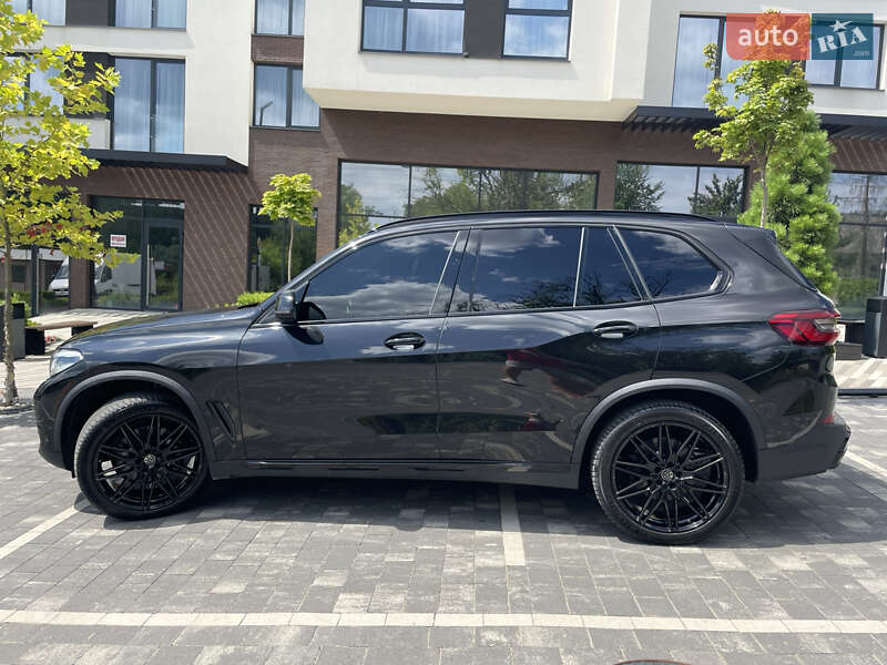 Внедорожник / Кроссовер BMW X5 2019 в Ужгороде