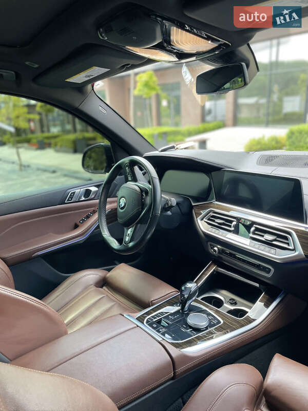 Внедорожник / Кроссовер BMW X5 2019 в Ужгороде