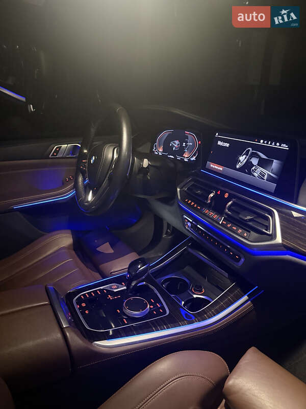 Внедорожник / Кроссовер BMW X5 2019 в Ужгороде