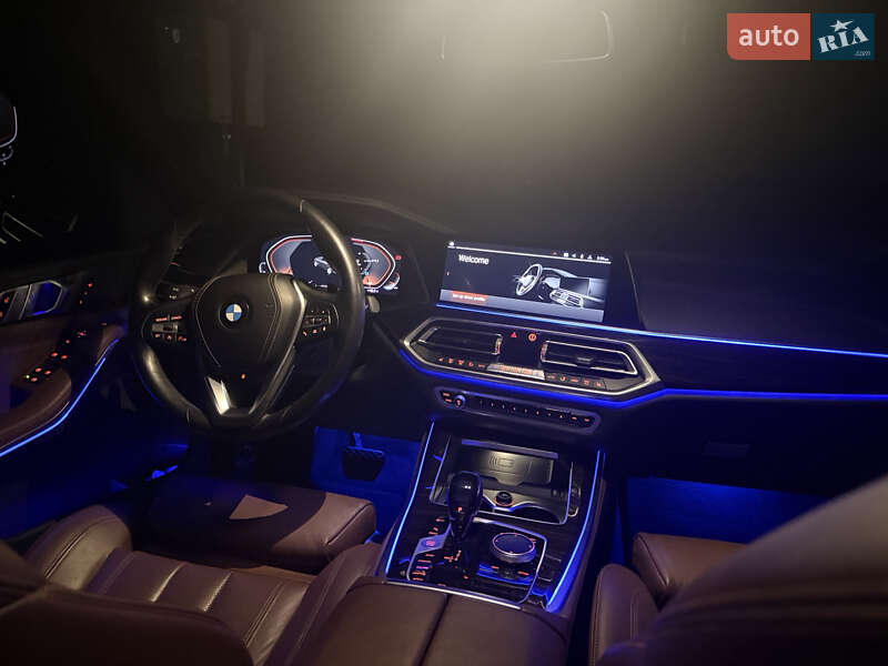 Внедорожник / Кроссовер BMW X5 2019 в Ужгороде