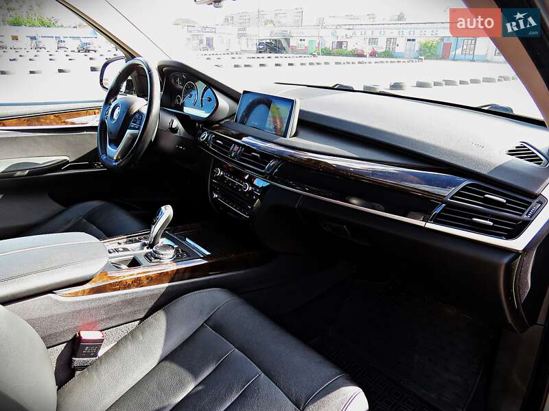 Позашляховик / Кросовер BMW X5 2016 в Черкасах
