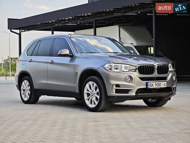 Внедорожник / Кроссовер BMW X5 2017 в Дубно