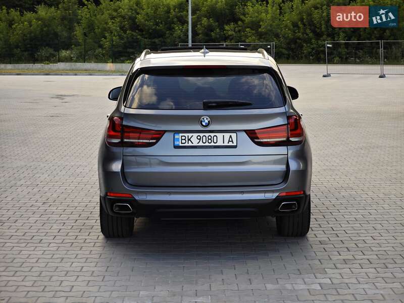 Внедорожник / Кроссовер BMW X5 2017 в Дубно