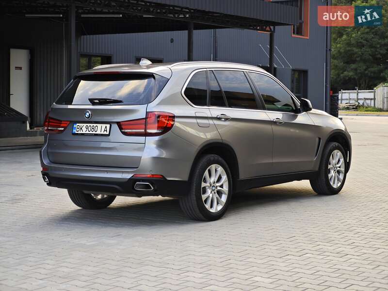 Внедорожник / Кроссовер BMW X5 2017 в Дубно
