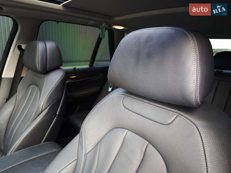 Внедорожник / Кроссовер BMW X5 2017 в Дубно