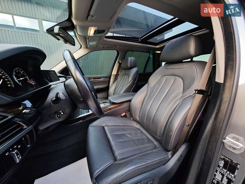 Внедорожник / Кроссовер BMW X5 2017 в Дубно