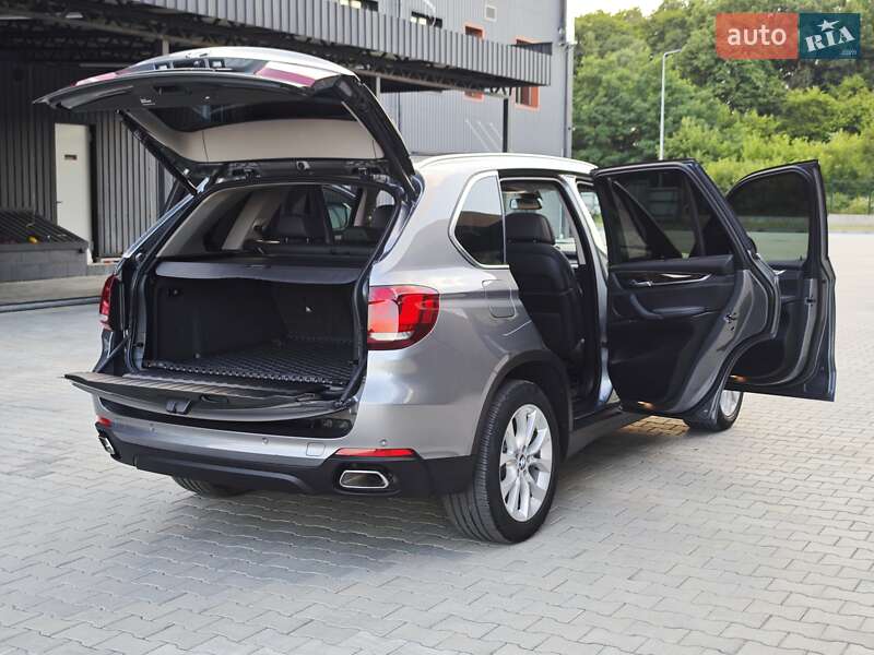 Внедорожник / Кроссовер BMW X5 2017 в Дубно