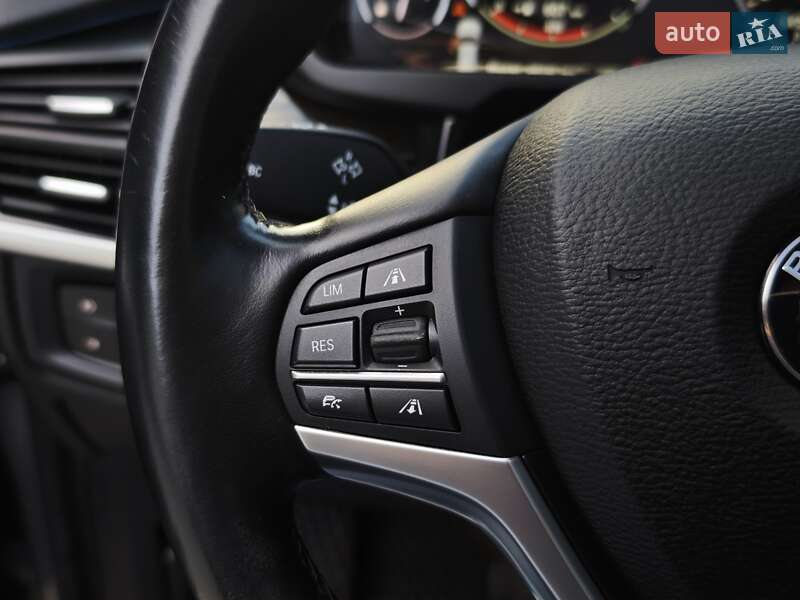 Внедорожник / Кроссовер BMW X5 2017 в Дубно