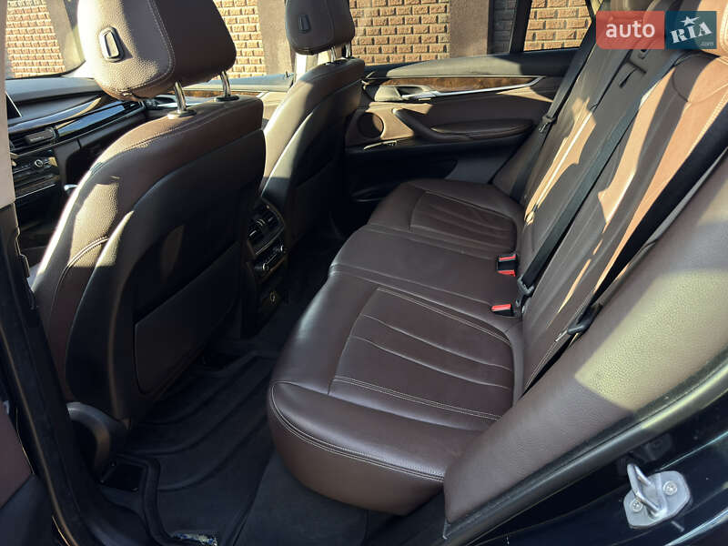 Внедорожник / Кроссовер BMW X5 2015 в Стрые