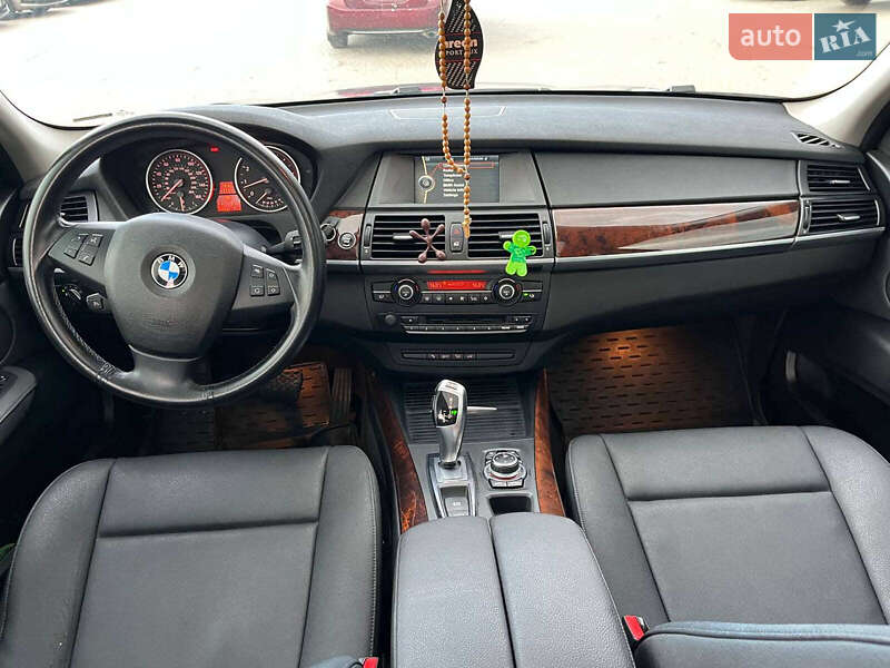 Внедорожник / Кроссовер BMW X5 2012 в Львове