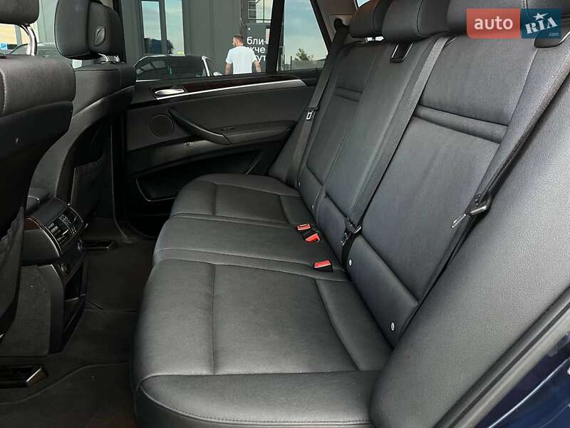 Внедорожник / Кроссовер BMW X5 2012 в Львове