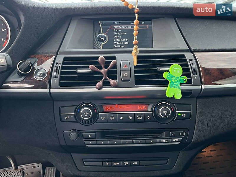 Внедорожник / Кроссовер BMW X5 2012 в Львове