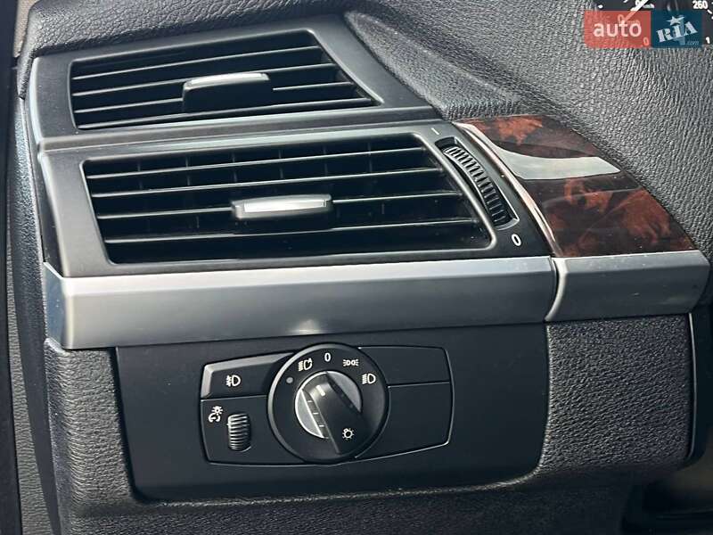 Внедорожник / Кроссовер BMW X5 2012 в Львове