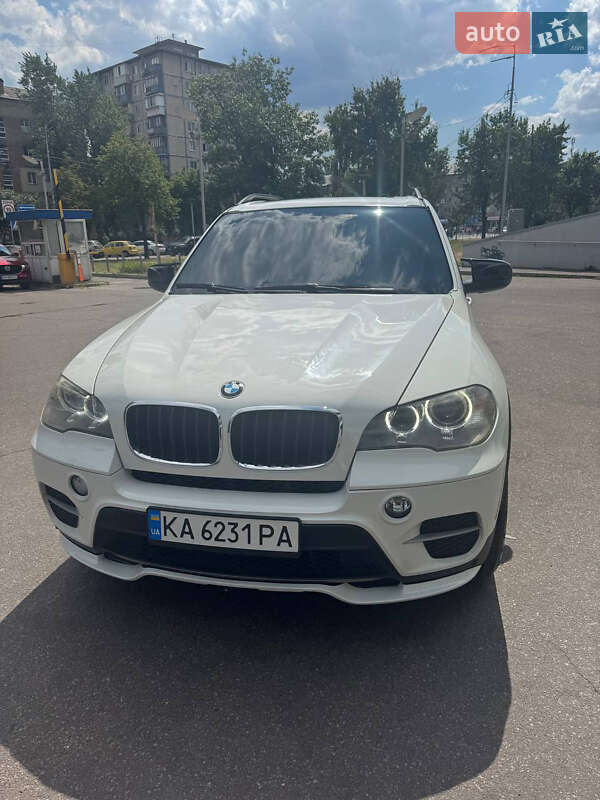 Внедорожник / Кроссовер BMW X5 2012 в Киеве