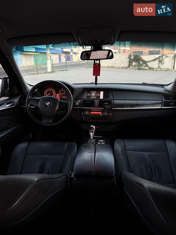 Внедорожник / Кроссовер BMW X5 2008 в Первомайске