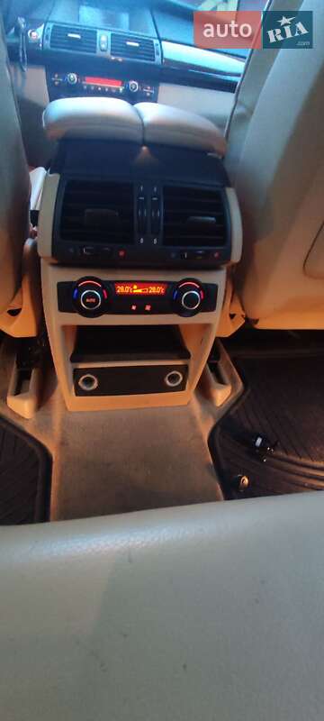 Позашляховик / Кросовер BMW X5 2011 в Ковелі