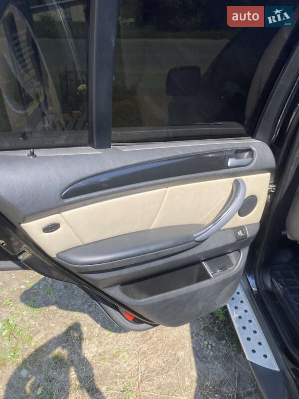 Внедорожник / Кроссовер BMW X5 2006 в Снятине