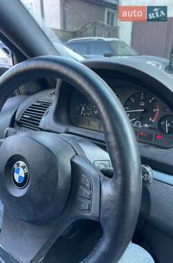 Внедорожник / Кроссовер BMW X5 2004 в 