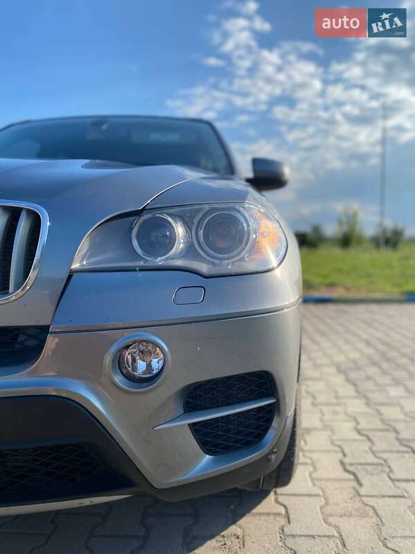 Позашляховик / Кросовер BMW X5 2013 в Новоселиці