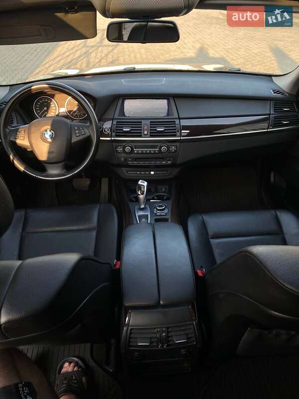 Позашляховик / Кросовер BMW X5 2013 в Новоселиці