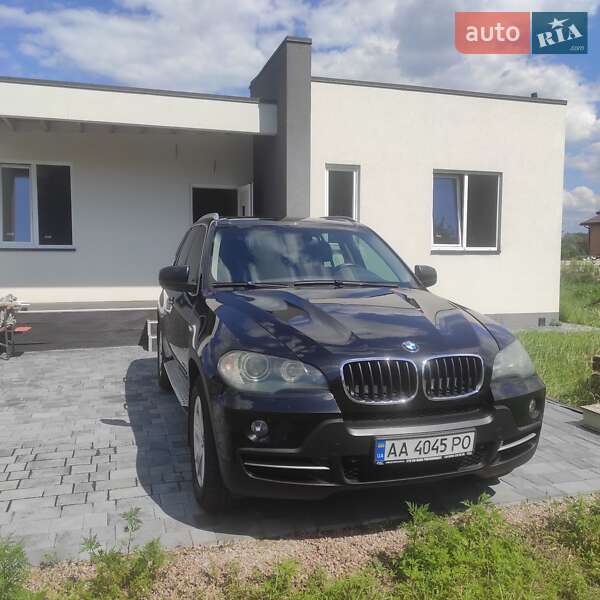 Позашляховик / Кросовер BMW X5 2009 в Києві