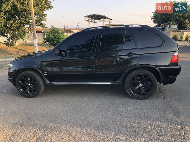 Внедорожник / Кроссовер BMW X5 2005 в Одессе