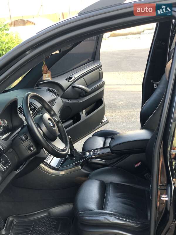 Внедорожник / Кроссовер BMW X5 2005 в Одессе