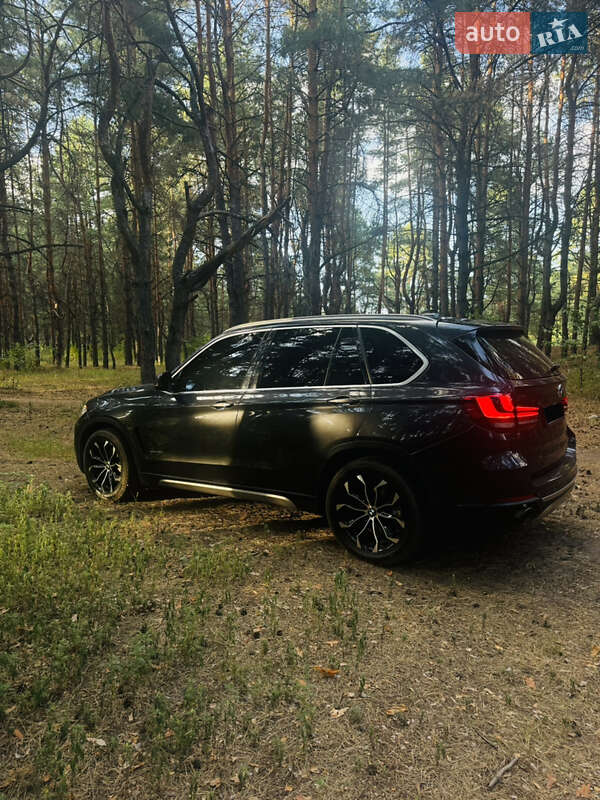 Внедорожник / Кроссовер BMW X5 2017 в Каменском