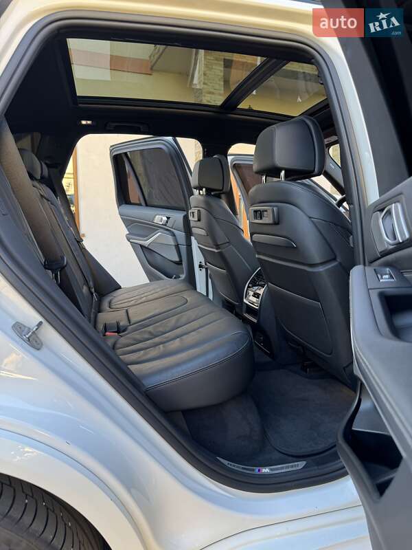 Внедорожник / Кроссовер BMW X5 2020 в Нововолынске