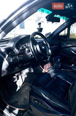 Внедорожник / Кроссовер BMW X5 2004 в Дрогобыче