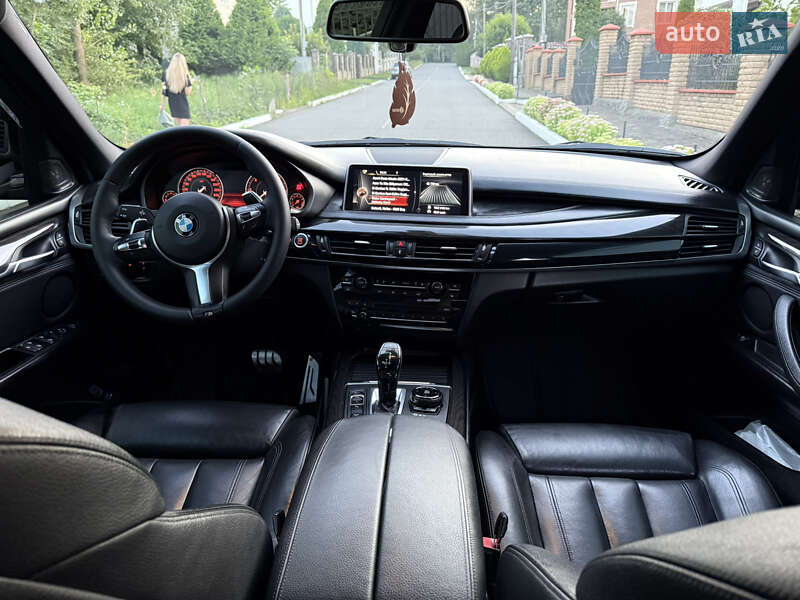 Позашляховик / Кросовер BMW X5 2016 в Чернівцях