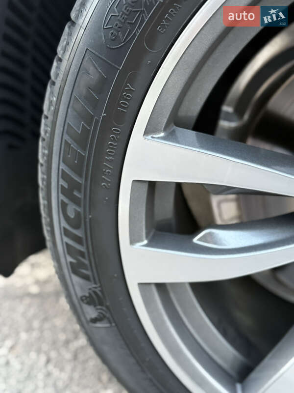 Позашляховик / Кросовер BMW X5 2016 в Чернівцях