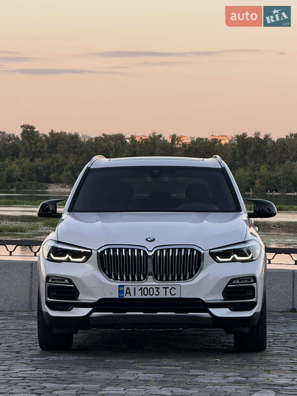 Внедорожник / Кроссовер BMW X5 2020 в 