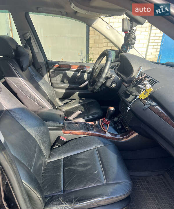 Внедорожник / Кроссовер BMW X5 2003 в Киеве